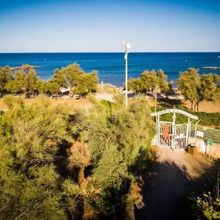 Campsite Oh! Campings - La Clape 4*